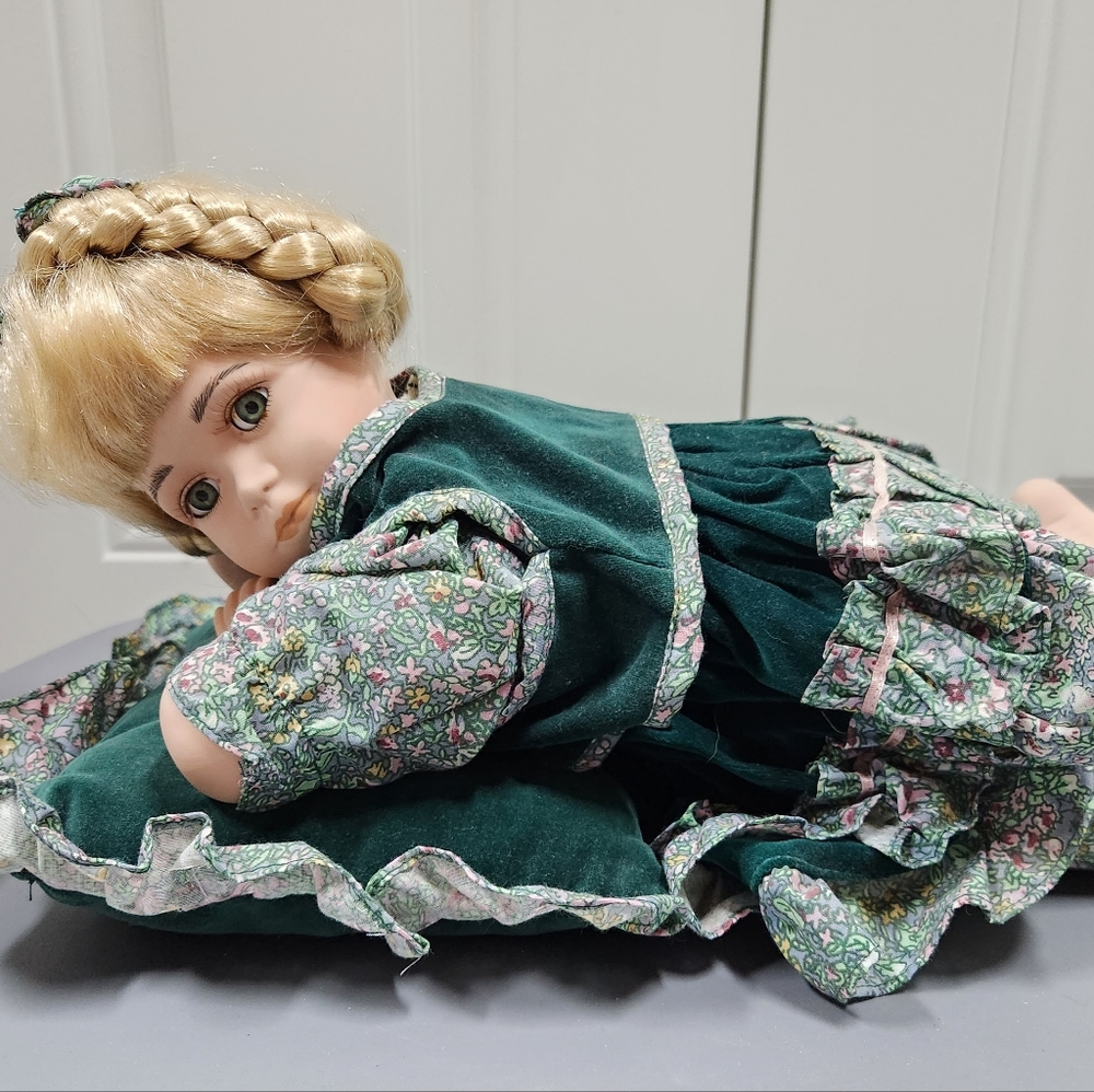 14" Laying Doll